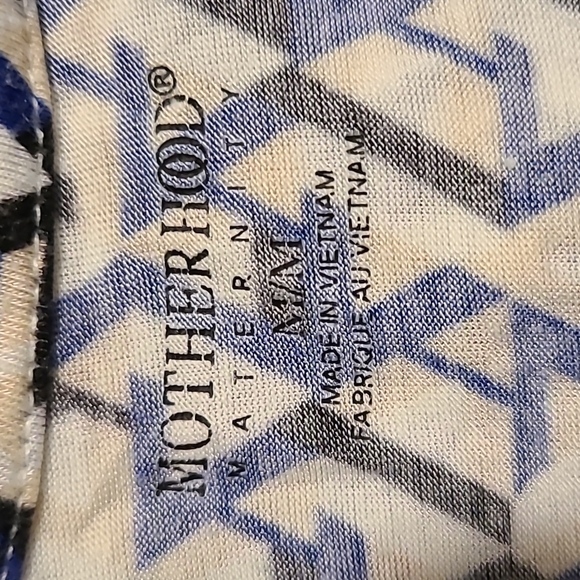 Motherhood, maternity, v-neck tee. Size M. - Picture 3 of 3